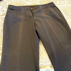 Beautiful Limited Drew fit pants. Size 10S